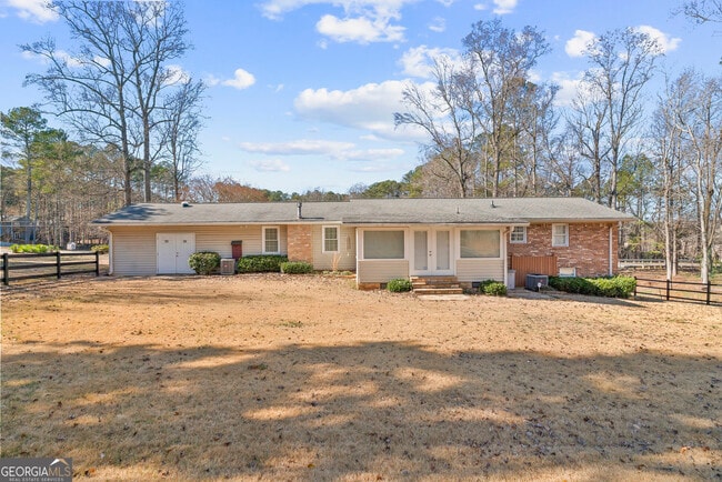 Building Photo - 4205 S Hurt Rd SW