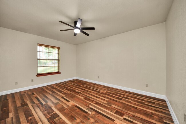 Building Photo - 8407 Kirchner Rd