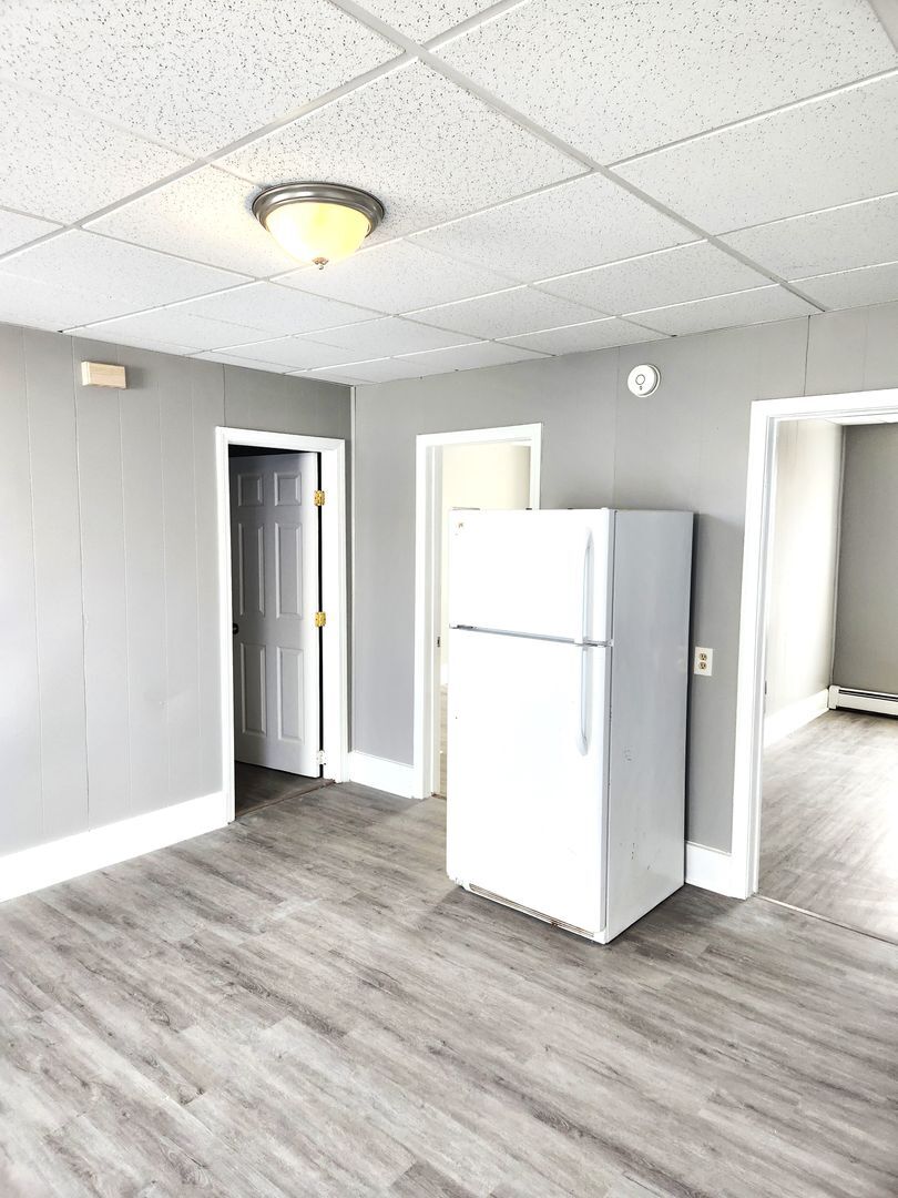 Building Photo - 22-24 Lawn Avenue - Unit #2F
