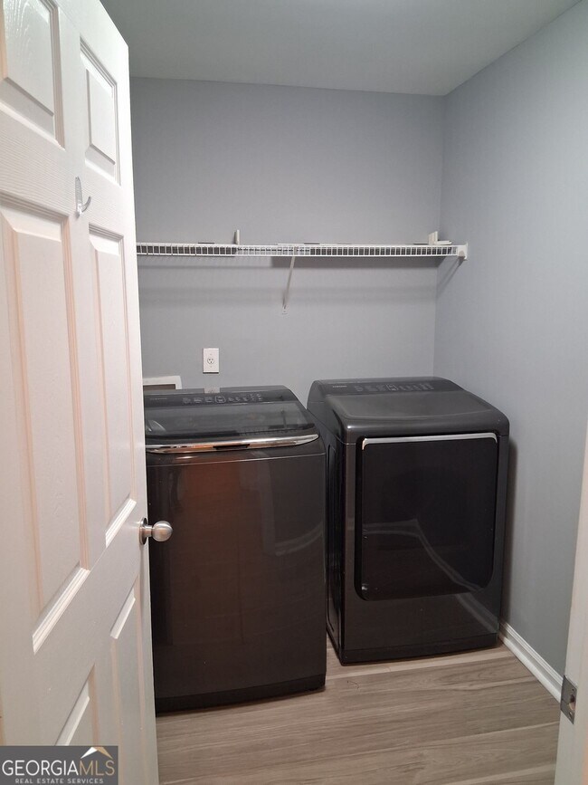 Building Photo - 122 Brenleigh Park Dr