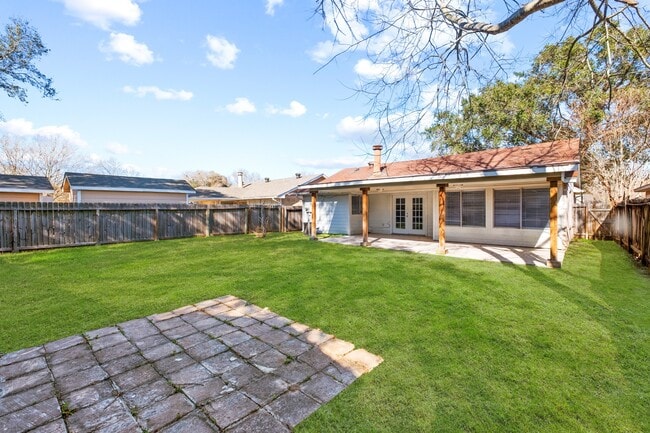 Building Photo - 7522 Sorbete Dr