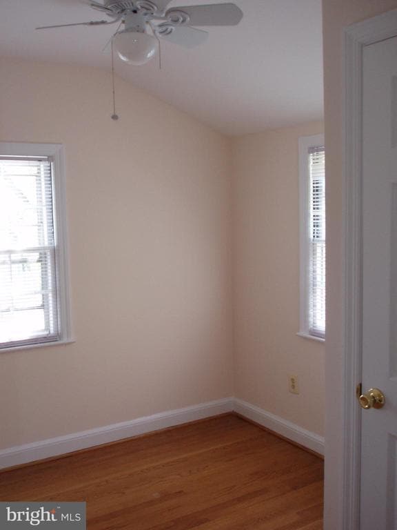 Building Photo - 9912 Dickens Ave