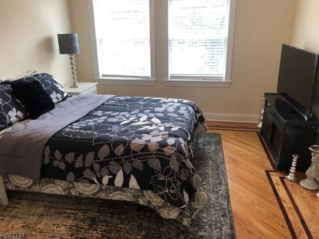 Building Photo - 208 Lenox Ave