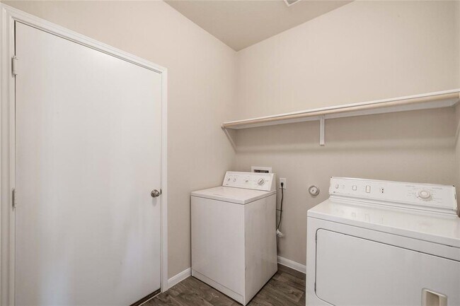 Building Photo - 6312 Diamondleaf Bend