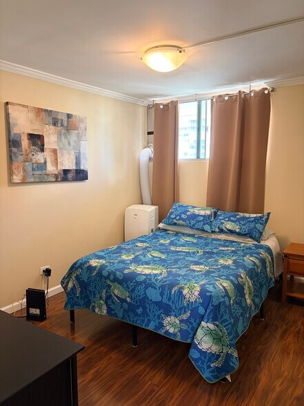 Building Photo - 419A Atkinson Dr