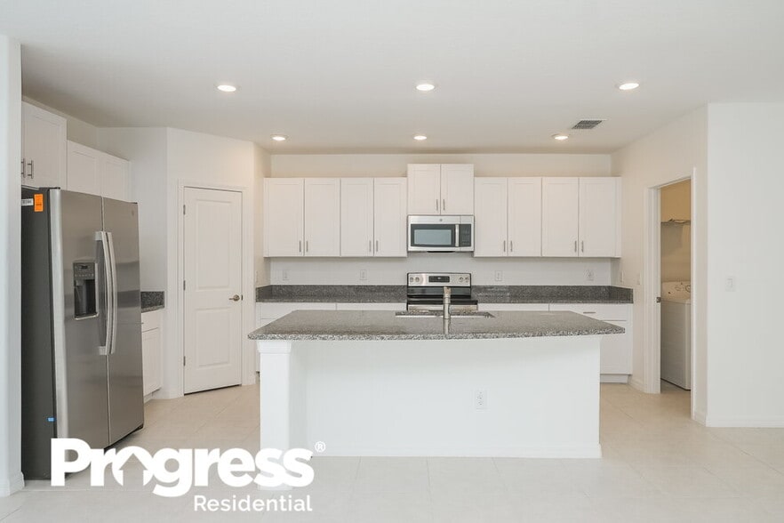 Building Photo - 17940 Blissful Stars Dr