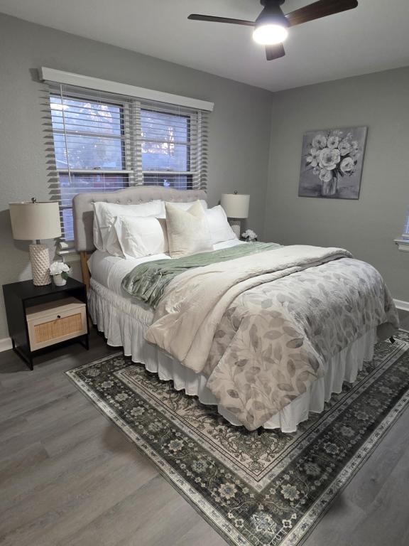 Building Photo - 7831 Trenton Ave