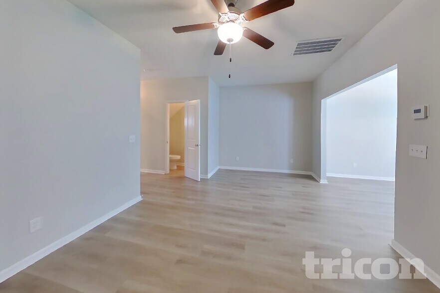 Building Photo - 403 Riverwood Ct