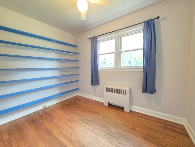 Building Photo - 1209 Belmont Ave