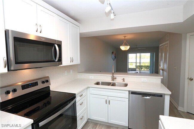 Building Photo - 1155 Mainsail Dr