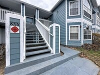 Building Photo - 8716 Rain Forest Pl