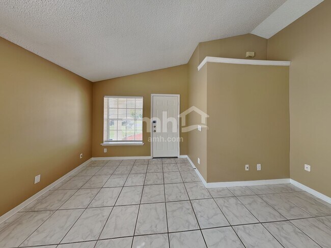 Building Photo - 12706 Parkbury Dr