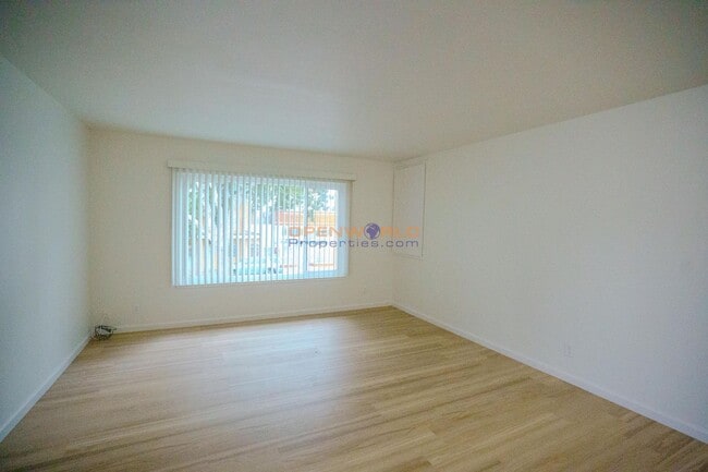 Building Photo - 414 Bancroft Ave