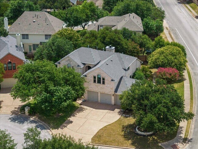 Building Photo - 5301 Deerwood Ln