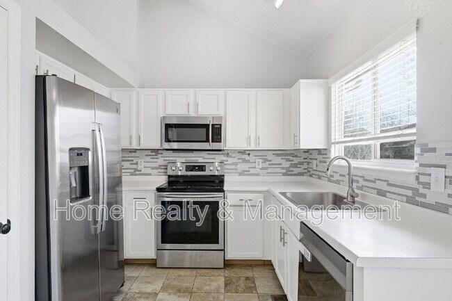 Building Photo - 13223 Quivas St