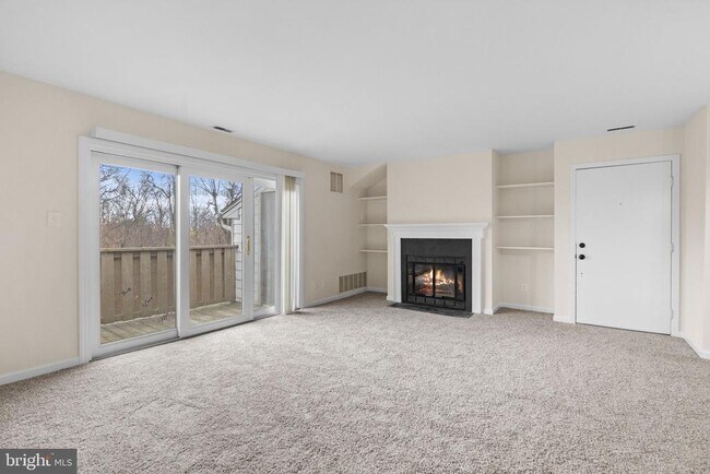 Building Photo - 408 Stockton Ct