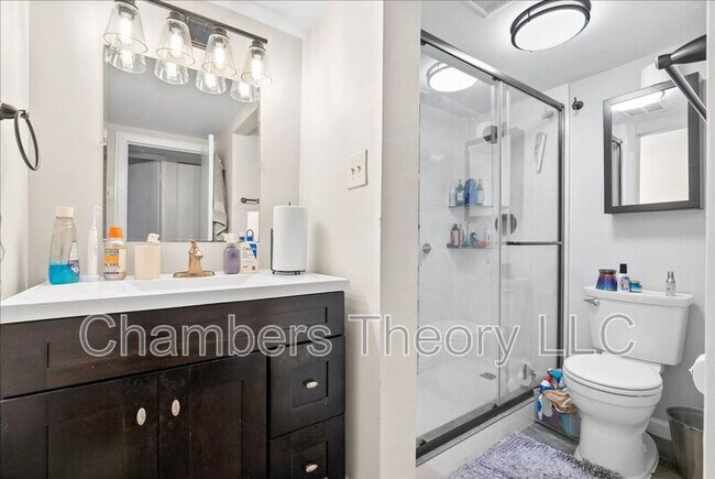 Building Photo - 5121 Maris Ave