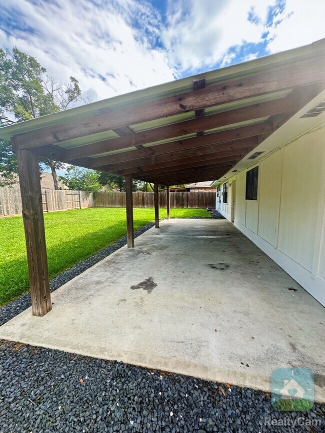 Building Photo - 5007 Monteith Dr