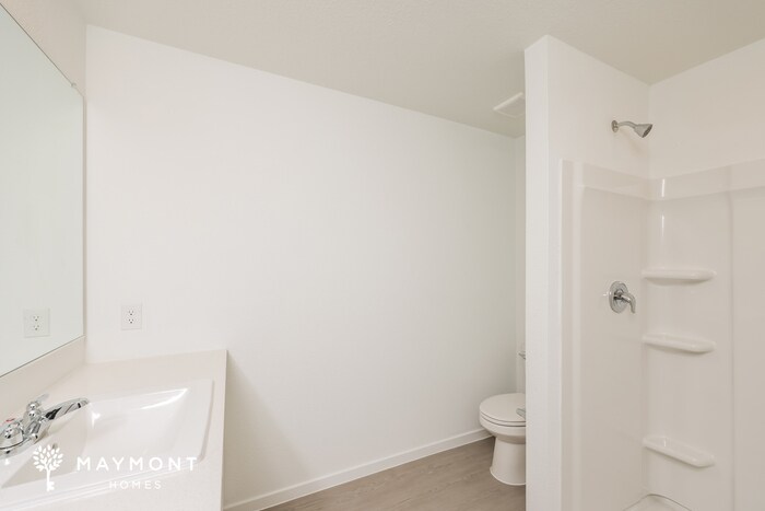 Building Photo - 1263 Maple St