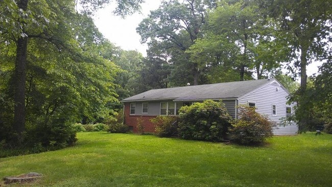 Building Photo - 2319 Stryker Ave