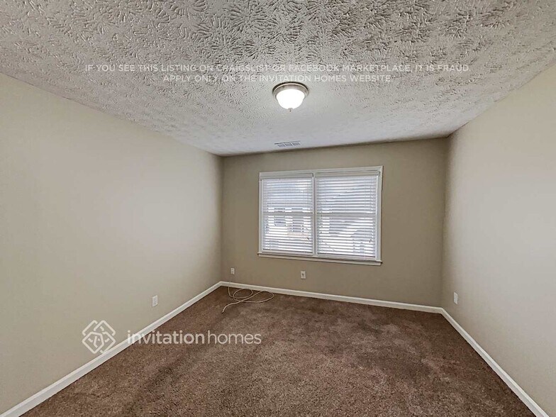 Building Photo - 640 Johns Landing Way