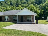 Building Photo - 146 Henry Rd