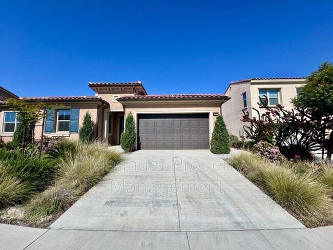 Building Photo - 34913 Limecrest Pl