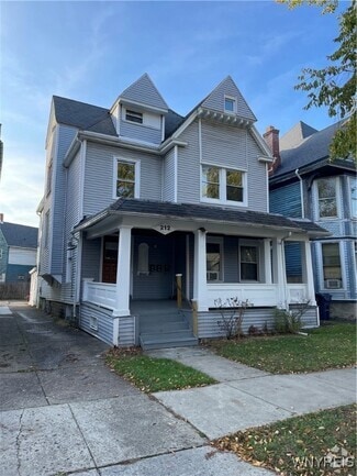 Building Photo - 212 Richmond Ave