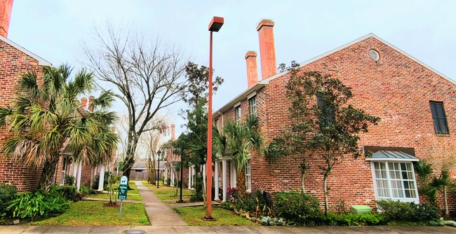 Incredible hassle-free landscaping. Rent includes grass and landscaping maintenance - 416 Doucet Rd