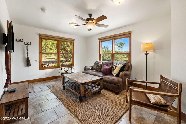 Building Photo - 14415 N Sandia Ln