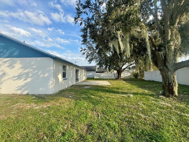 Building Photo - 3511 Majesty Loop