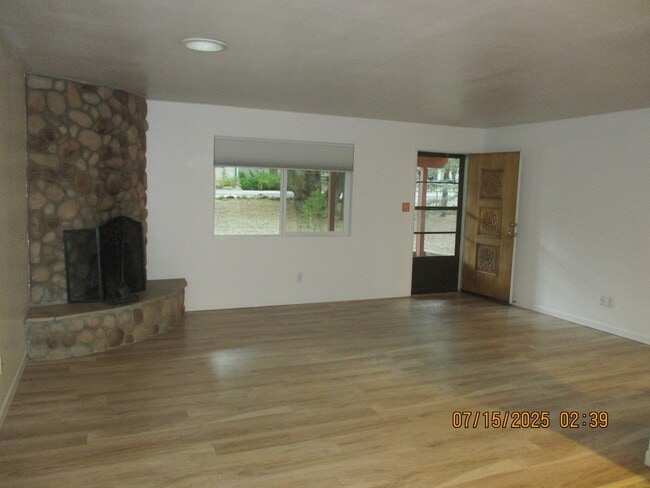 Building Photo - 2563 Lockwood Dr