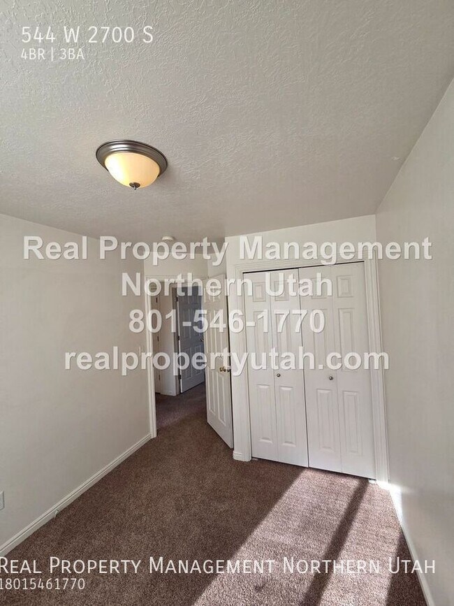 Building Photo - 544 W 2700 S