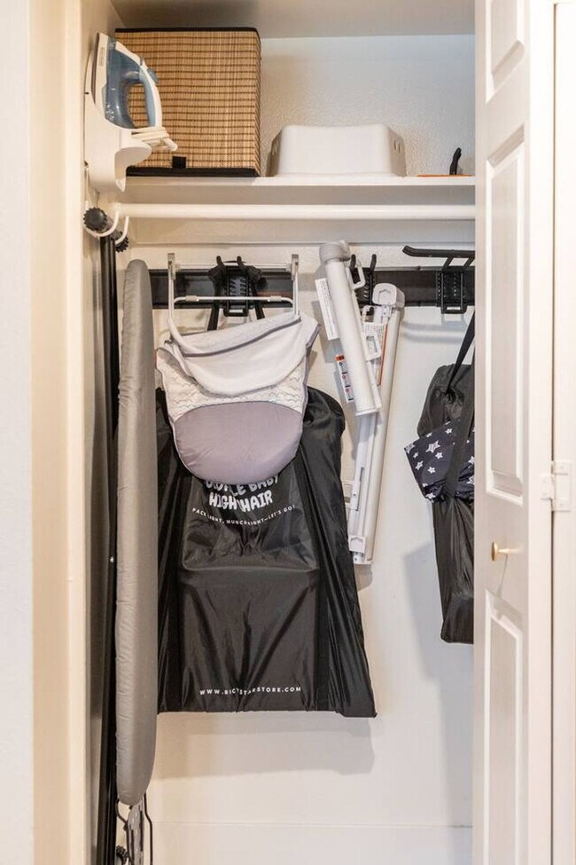 Building Photo - 6957 E Osborn Rd