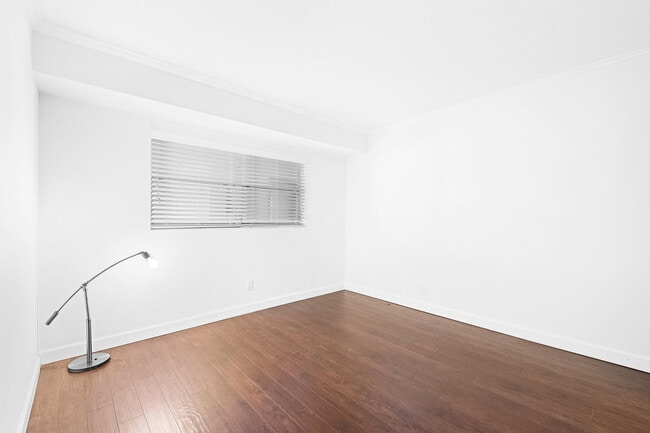 Building Photo - 1750 NW 3rd Terrace