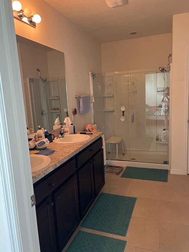 Building Photo - 3501 Acapulco Cir