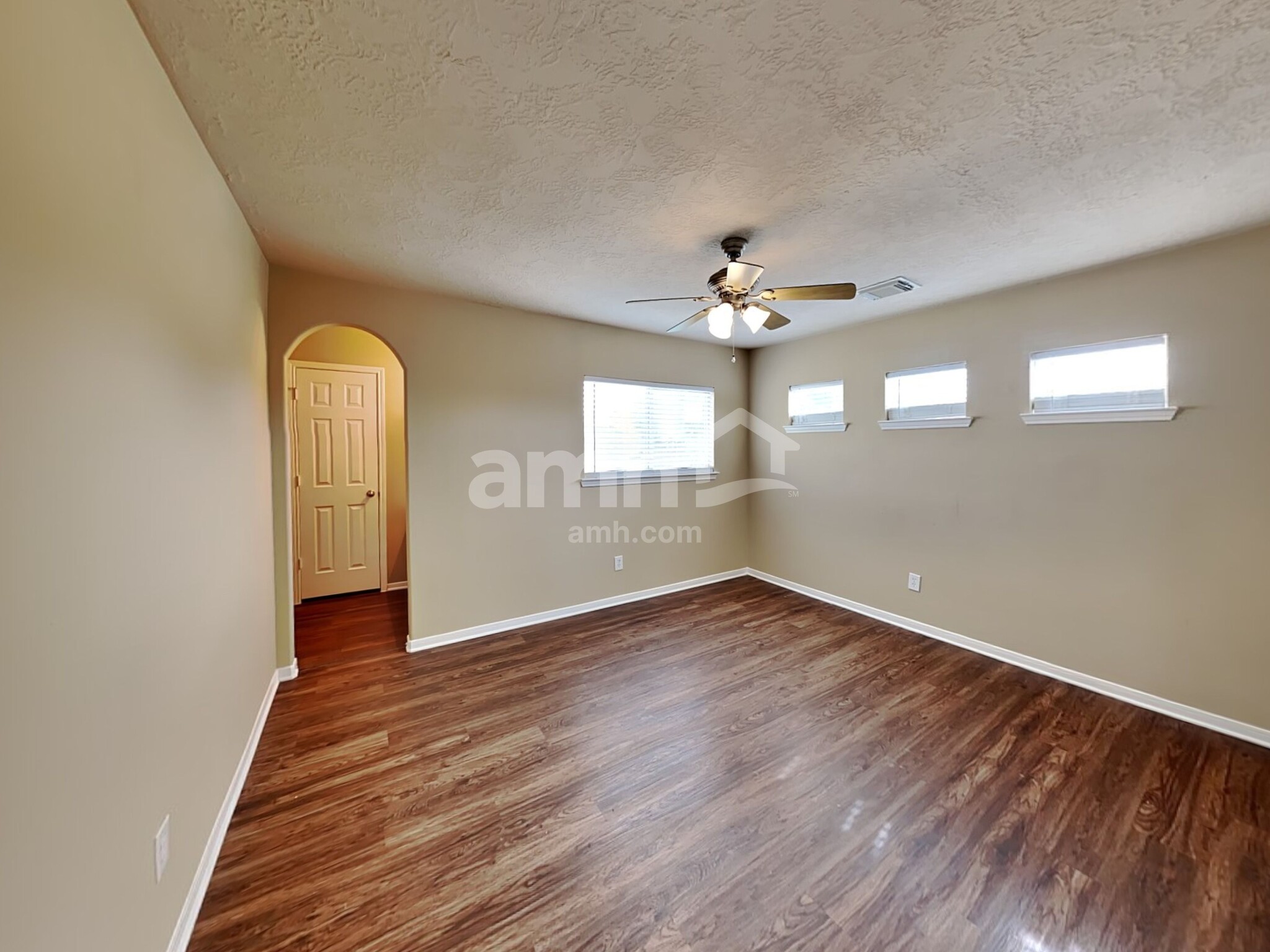 Building Photo - 19002 Bressingham Dr