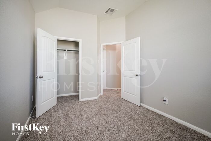 Building Photo - 1625 Rd 5102