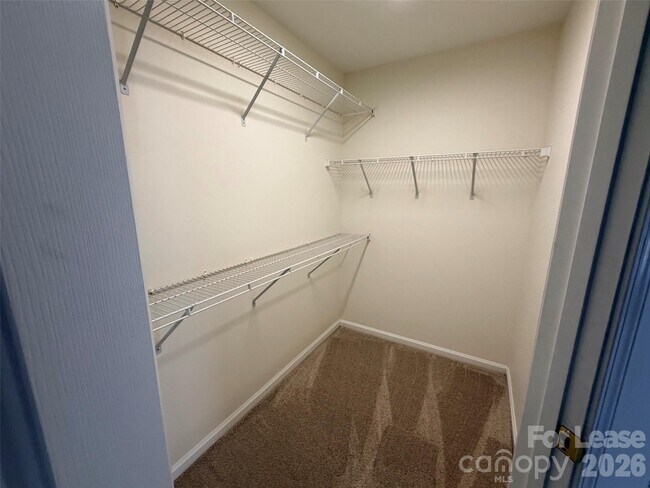 Building Photo - 123 Kase Ct