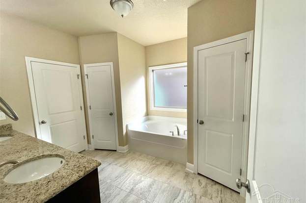 Building Photo - 3899 Shady Grove Dr