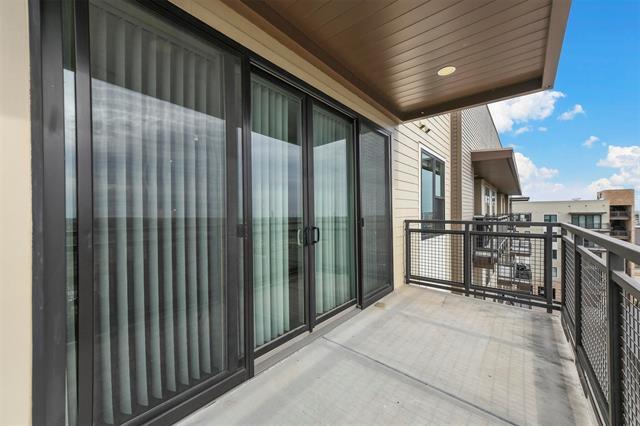 Building Photo - 3517 Windhaven Pkwy