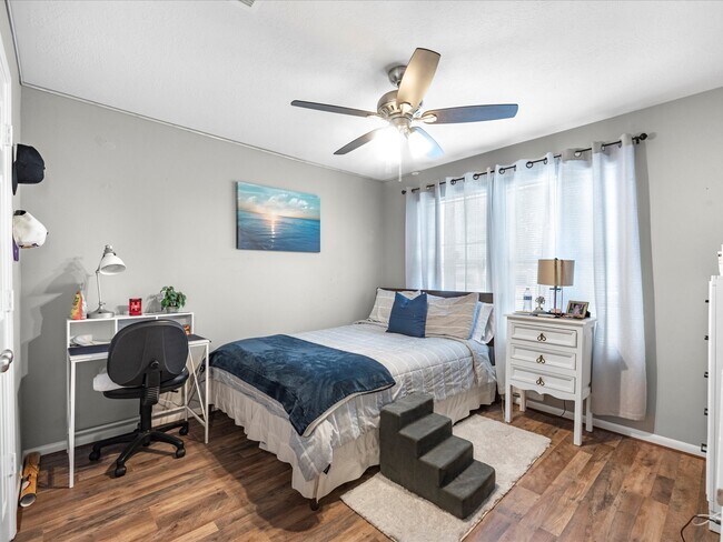 Building Photo - 19527 Billineys Park Dr