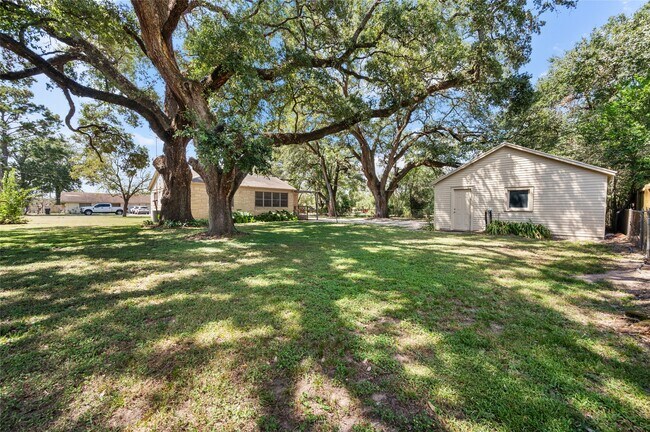 Building Photo - 940 Hardeman St