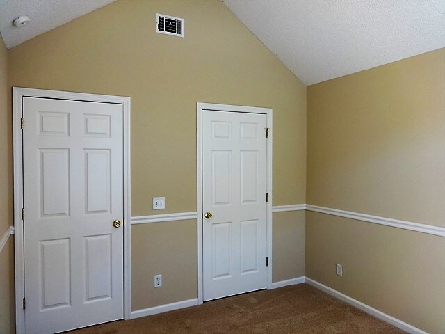 Building Photo - 26 Coronado Ct