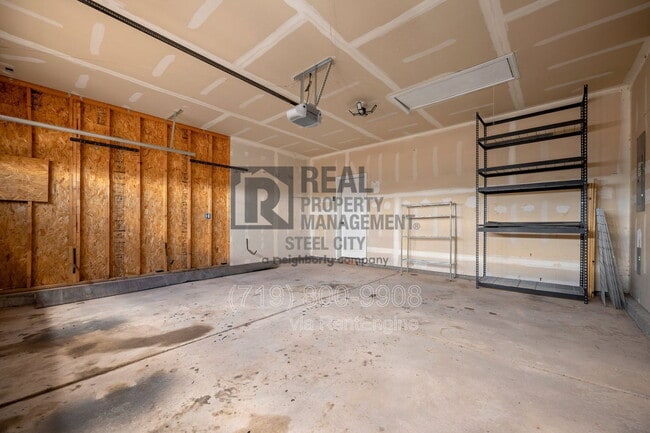Building Photo - 947 E Kirkwood Dr