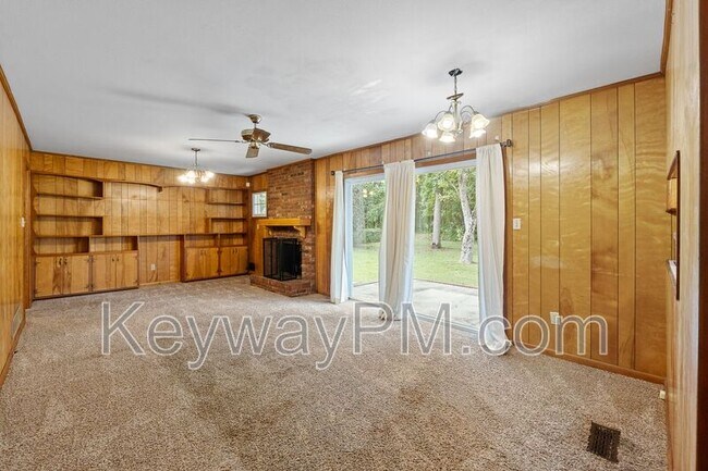 Building Photo - 1001 Beverly Heights Dr