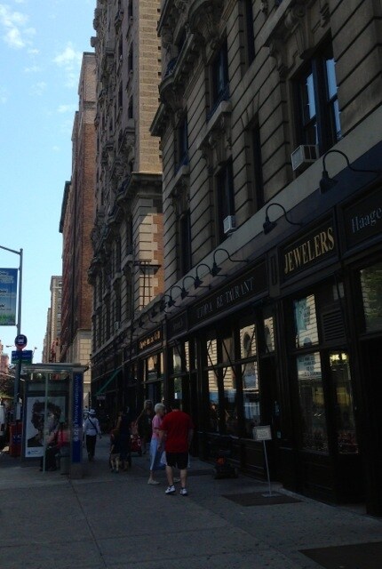 Building Photo 1 - Van Dyck Apartments