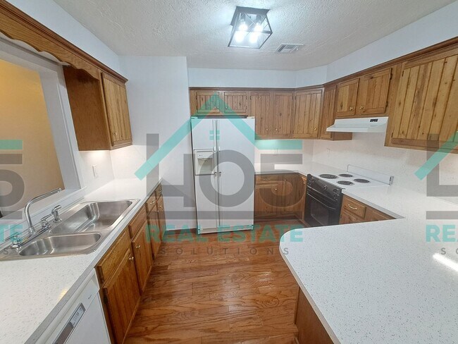 Building Photo - Spacious 2 Bedroom in Norman
