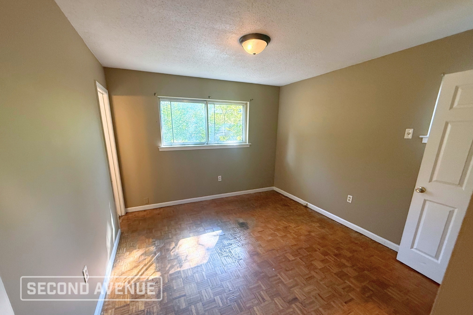 Building Photo - 4387 Cottonwood Rd