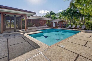 Building Photo - 3170 Estates Dr